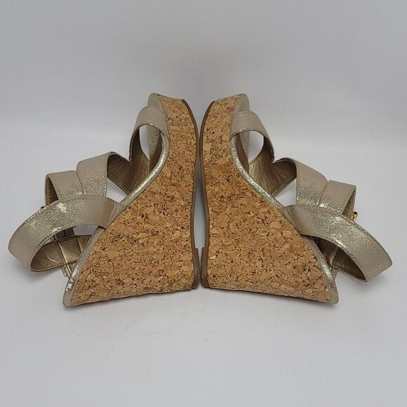 Womens Metallic Gold Glossy Open Toe Buckle Slingback Wedge Heel Sandals Size 8M - Picture 11 of 12